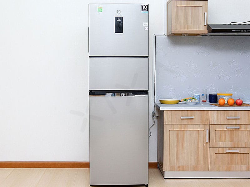 4 điểm mới trên tủ lạnh mini Electrolux 94 lít 2022 | websosanh.vn